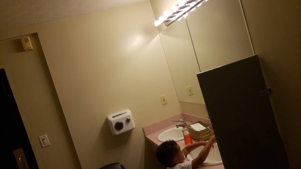 Corsos Italian Restaurant | restaurant | 29691 Lorain Rd, North Olmsted, OH 44070, USA | 4407790444 OR +1 440-779-0444