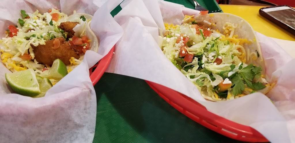 Fuzzys Taco Shop | restaurant | 791 N Hwy 77, Waxahachie, TX 75165, USA | 9729379400 OR +1 972-937-9400