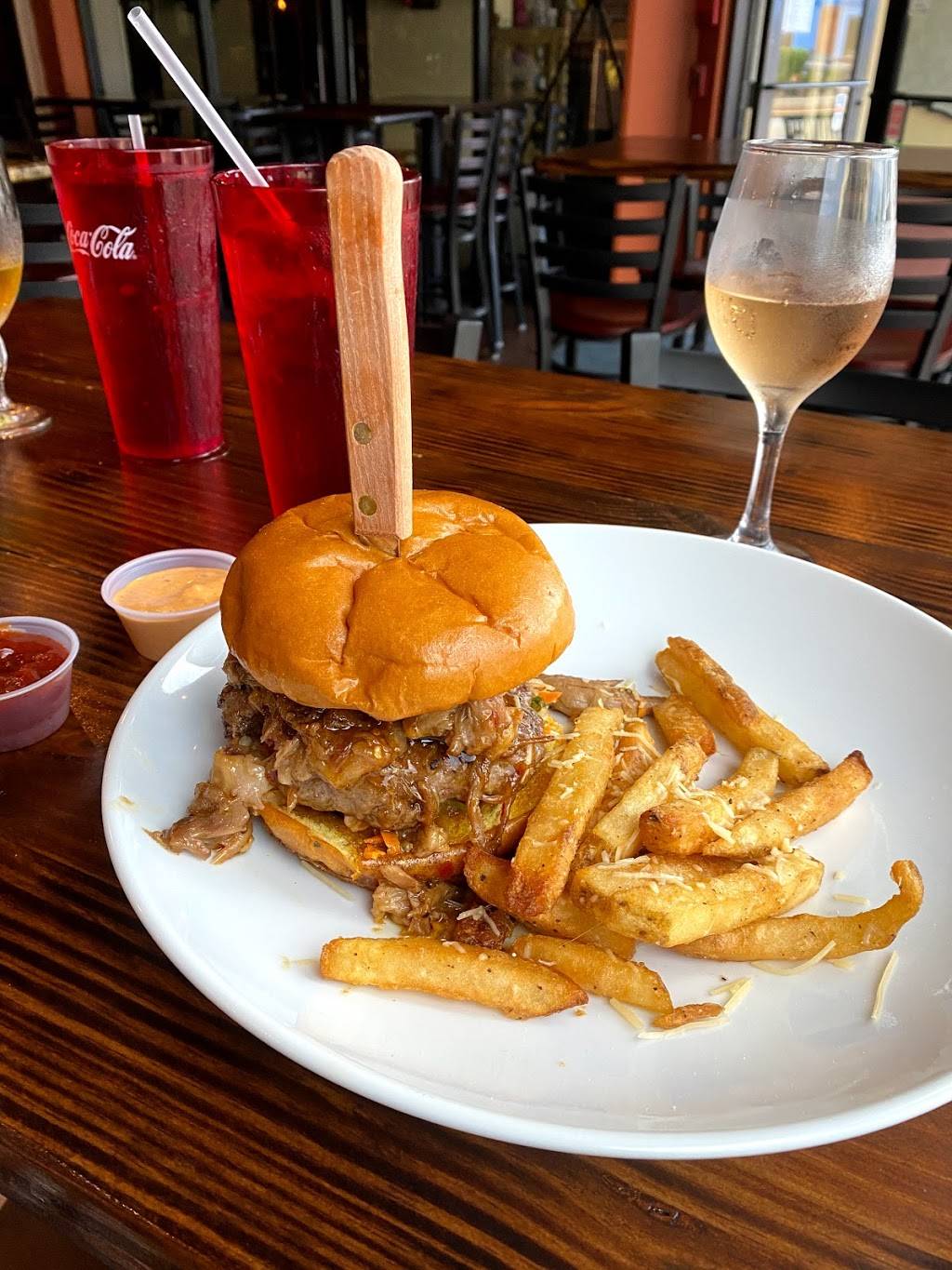 Pub Americana Melbourne | restaurant | 924 E New Haven Ave, Melbourne, FL 32901, USA | 3218026500 OR +1 321-802-6500