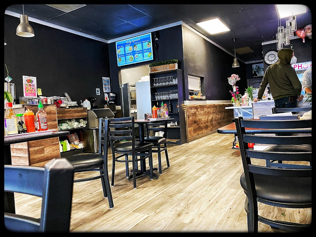 Ruby Pho & Deli | restaurant | 12004 NE Fourth Plain Blvd, Vancouver, WA 98682, USA | 3603142547 OR +1 360-314-2547