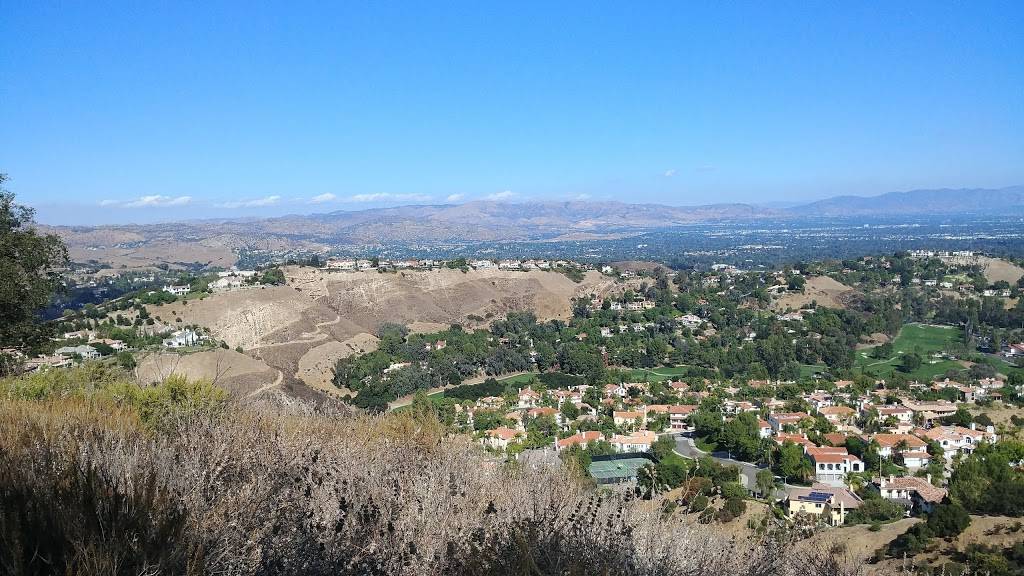 Calabasas Country Club | restaurant | 4515 Park Entrada, Calabasas, CA 91302, USA | 8182228111 OR +1 818-222-8111