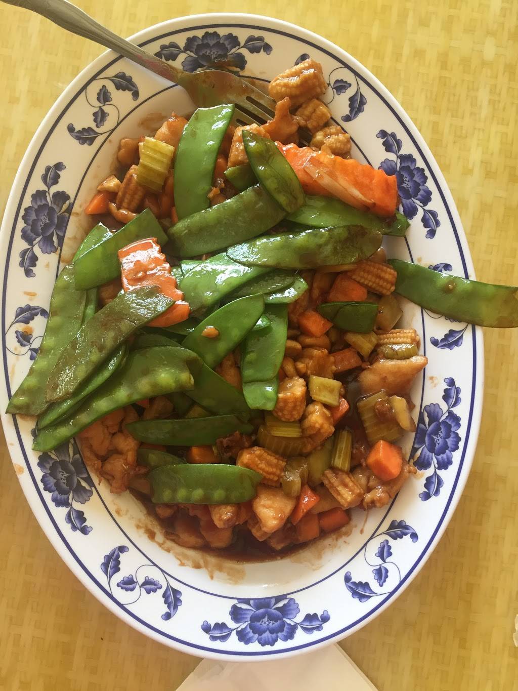 Hong Kong Kitchen | restaurant | 2802 Clark Ave, Cleveland, OH 44109, USA | 2165668811 OR +1 216-566-8811