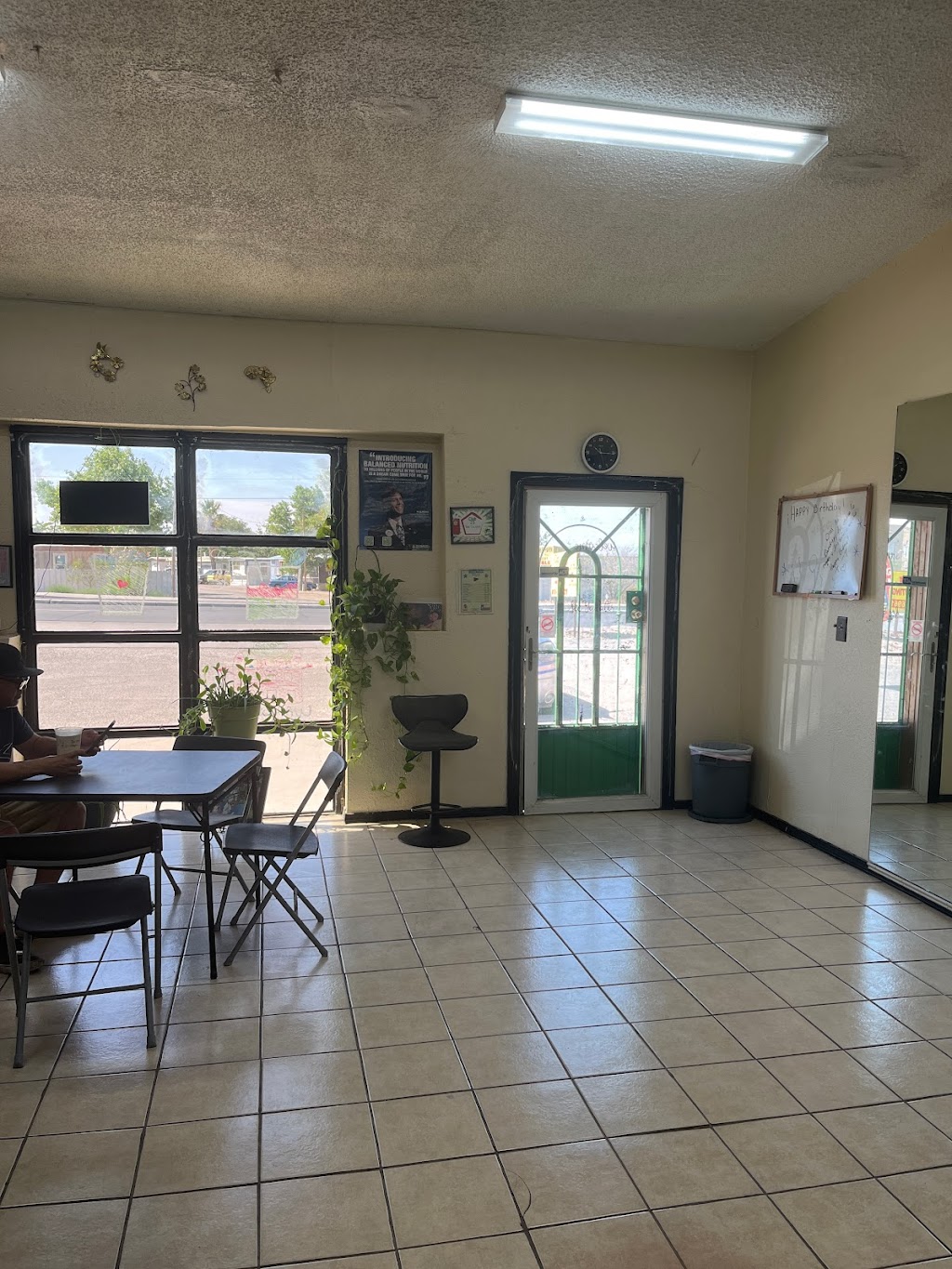 FIFTY/50 HEALTH NUTRITION CLUB | restaurant | 1111 Horizon Blvd, Socorro, TX 79927, USA | 9154129425 OR +1 915-412-9425