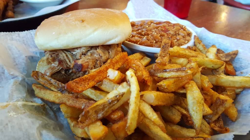 Mommas Mustard, Pickles & BBQ | restaurant | 119 S Hurstbourne Pkwy, Louisville, KY 40222, USA | 5022907998 OR +1 502-290-7998