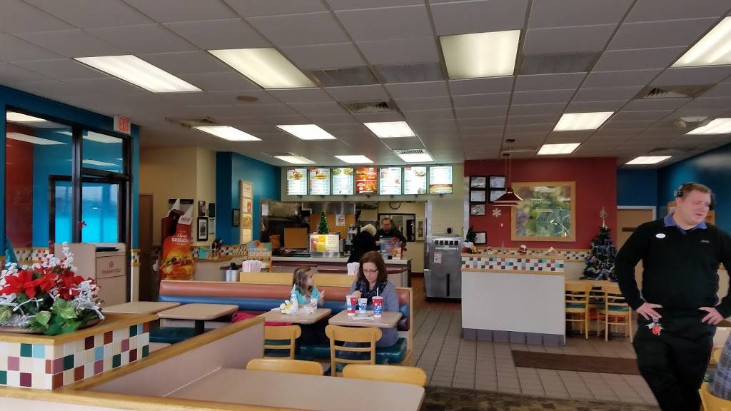 Wendys | restaurant | 4372 Liberty Ave, Vermilion, OH 44089, USA | 4409678400 OR +1 440-967-8400