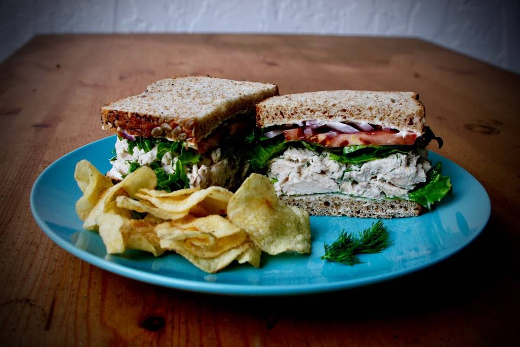 Morty and Edna’s Craft Kitchen | restaurant | 231 N Main Ave #2, Lake Placid, FL 33852, USA | 8636990600 OR +1 863-699-0600