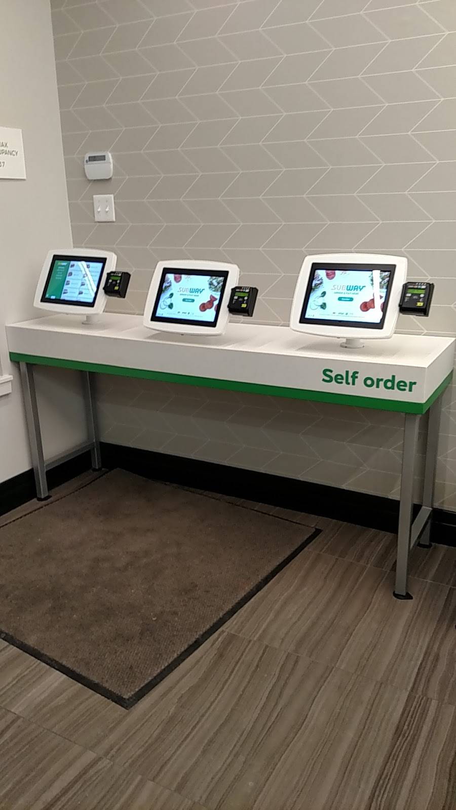 Subway Restaurants | restaurant | 4790 Penn Ave, Sinking Spring, PA 19608, USA | 6107506655 OR +1 610-750-6655