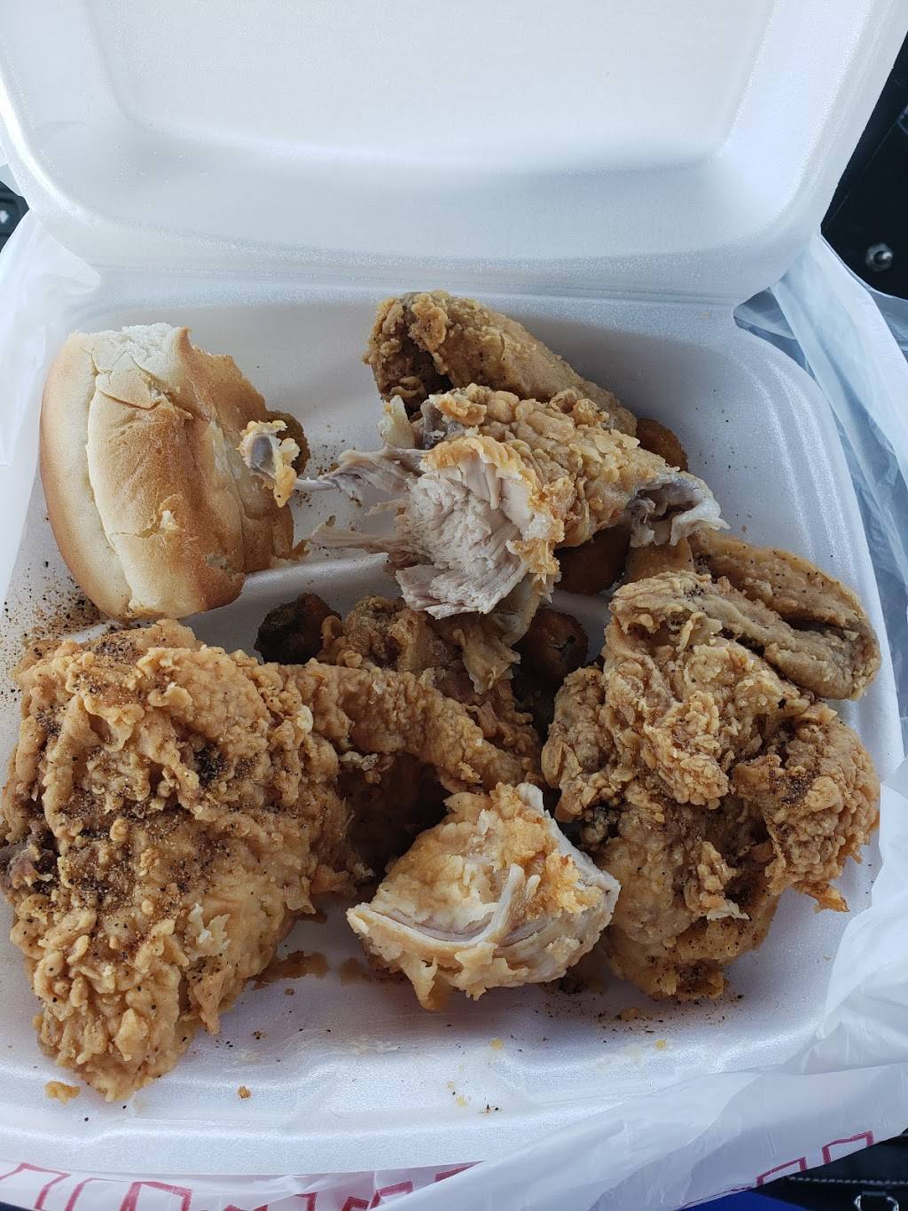 Williams Chicken | restaurant | 9359 Forest Ln, Dallas, TX 75243, USA | 9724371716 OR +1 972-437-1716