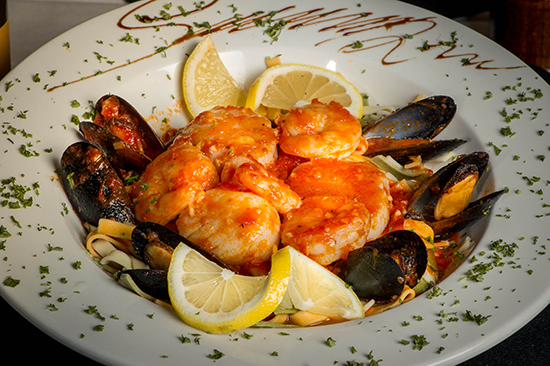 Signatures | restaurant | 29 Leavenworth St, Waterbury, CT 06702, USA | 2035751190 OR +1 203-575-1190