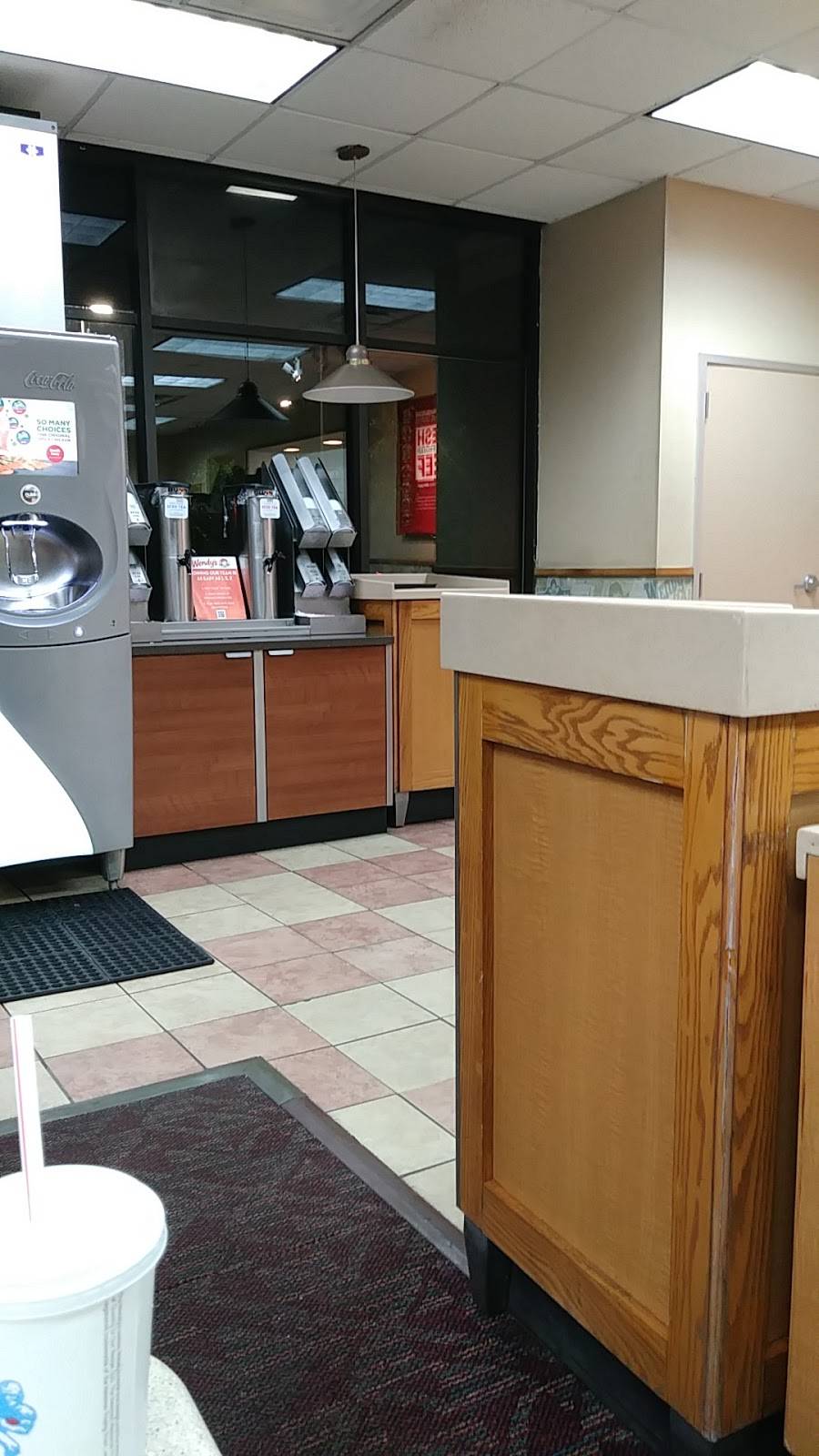 Wendys | restaurant | 606 East 10th St E, Palmetto, FL 34221, USA | 9417294664 OR +1 941-729-4664