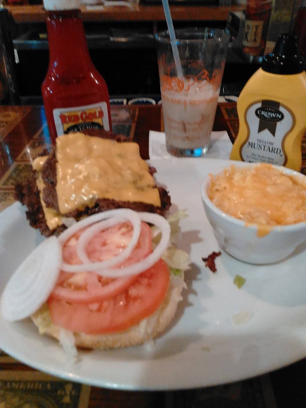 Hoops Sports Bar & Restaurant | restaurant | 1601 Rossville Ave, Frankfort, IN 46041, USA | 7656593313 OR +1 765-659-3313