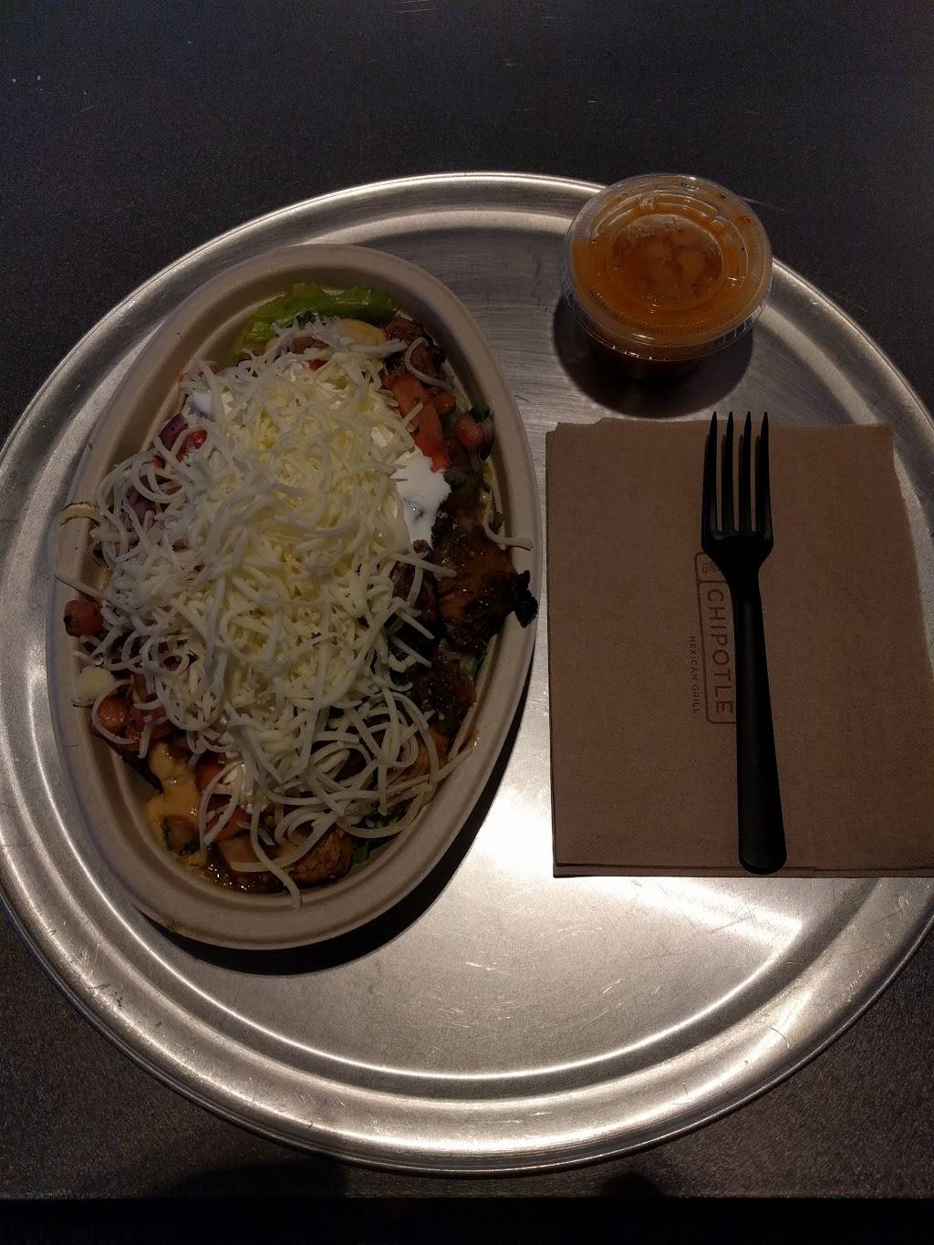 Chipotle Mexican Grill | restaurant | 801 Palm Ave, Imperial Beach, CA 91932, USA | 6194233991 OR +1 619-423-3991
