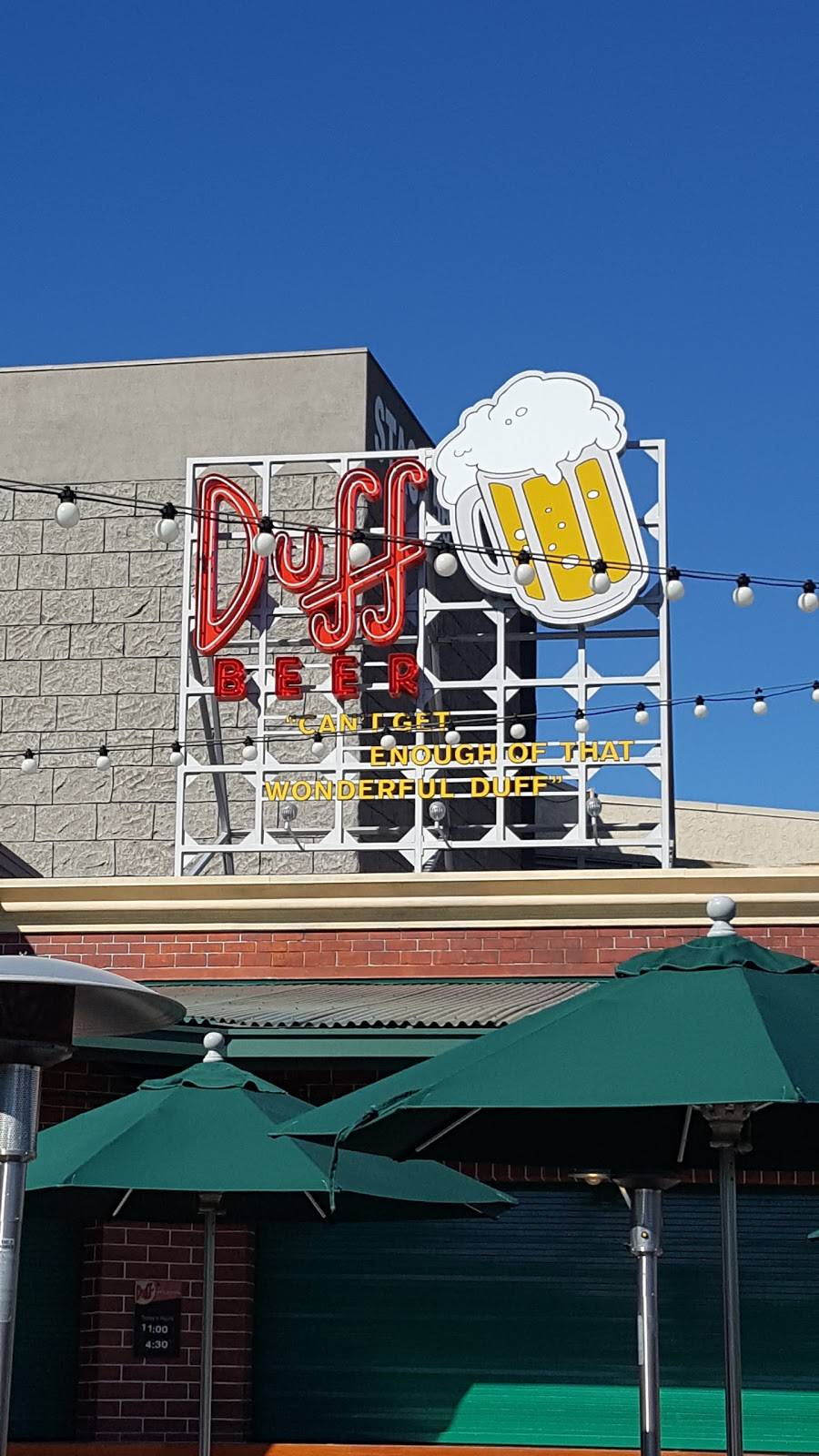 Duff Brewery Beer Garden | restaurant | 49 Production Plaza, North Hollywood, CA 91602, USA | 8008648377 OR +1 800-864-8377