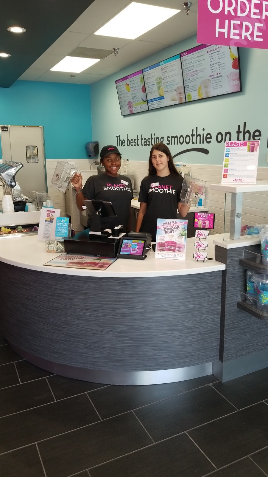 Planet Smoothie | restaurant | 1931 W Lumsden Rd, Brandon, FL 33511, USA | 8136624632 OR +1 813-662-4632