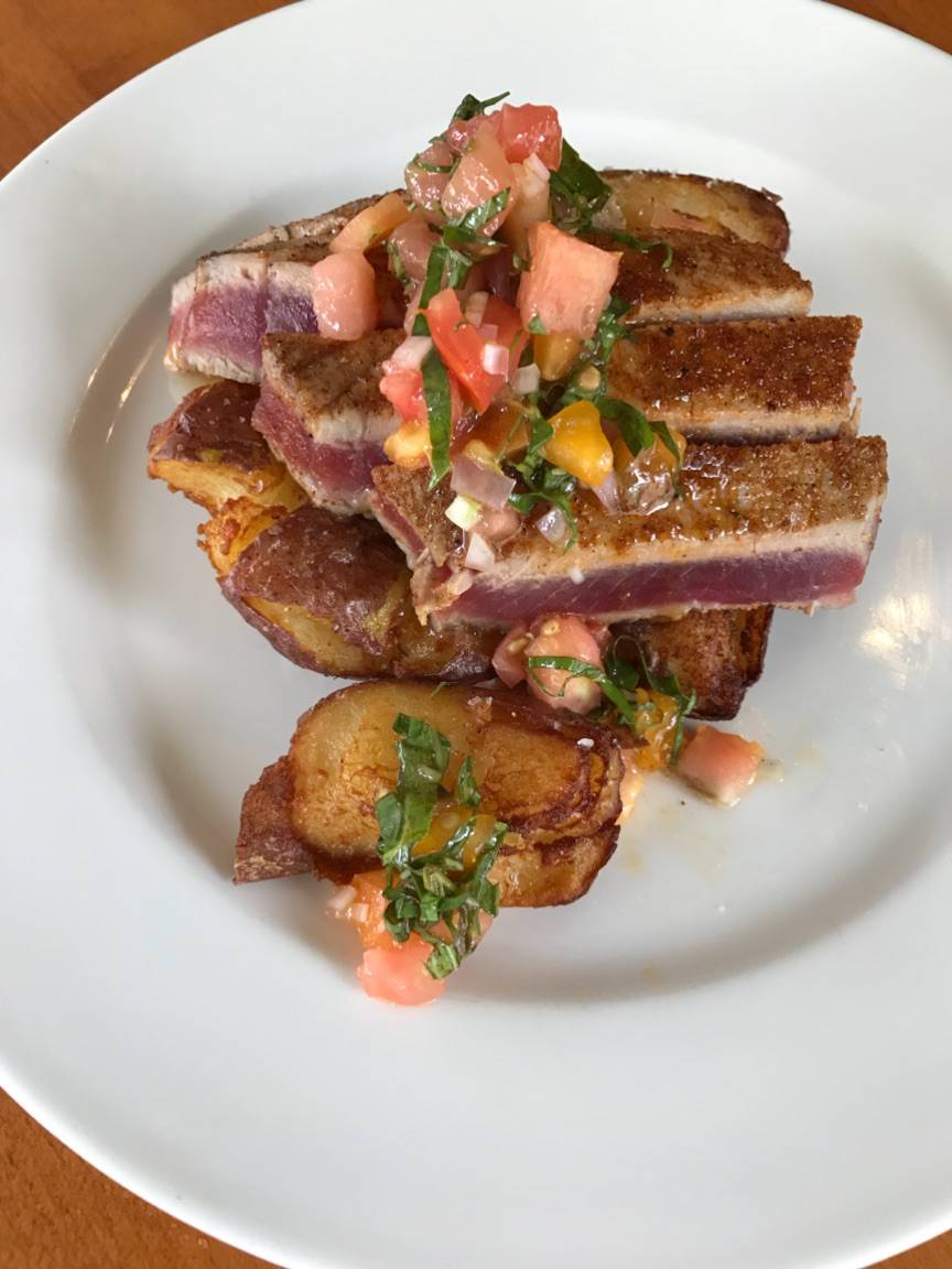 Bluebird | restaurant | 202 W Main St, Stanford, KY 40484, USA | 6063651010 OR +1 606-365-1010