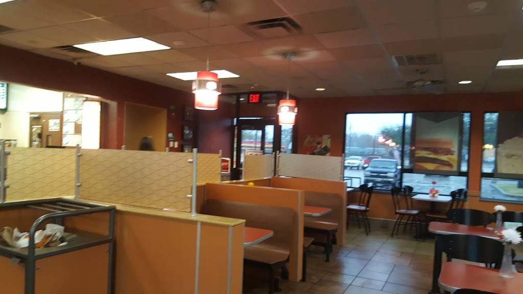 Jack in the Box | restaurant | 590 Washington Blvd, Beaumont, TX 77705, USA | 4098324855 OR +1 409-832-4855