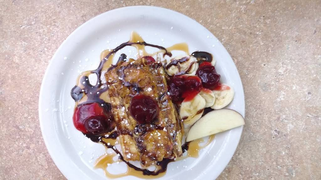 Christinas All Day Cafe | restaurant | 350 Delafield St, Waukesha, WI 53188, USA | 2625426739 OR +1 262-542-6739