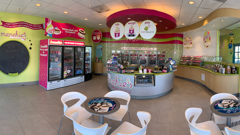 Menchies Frozen Yogurt | bakery | 3225 Sports Arena Blvd Ste 105, San Diego, CA 92110, USA | 6192215944 OR +1 619-221-5944
