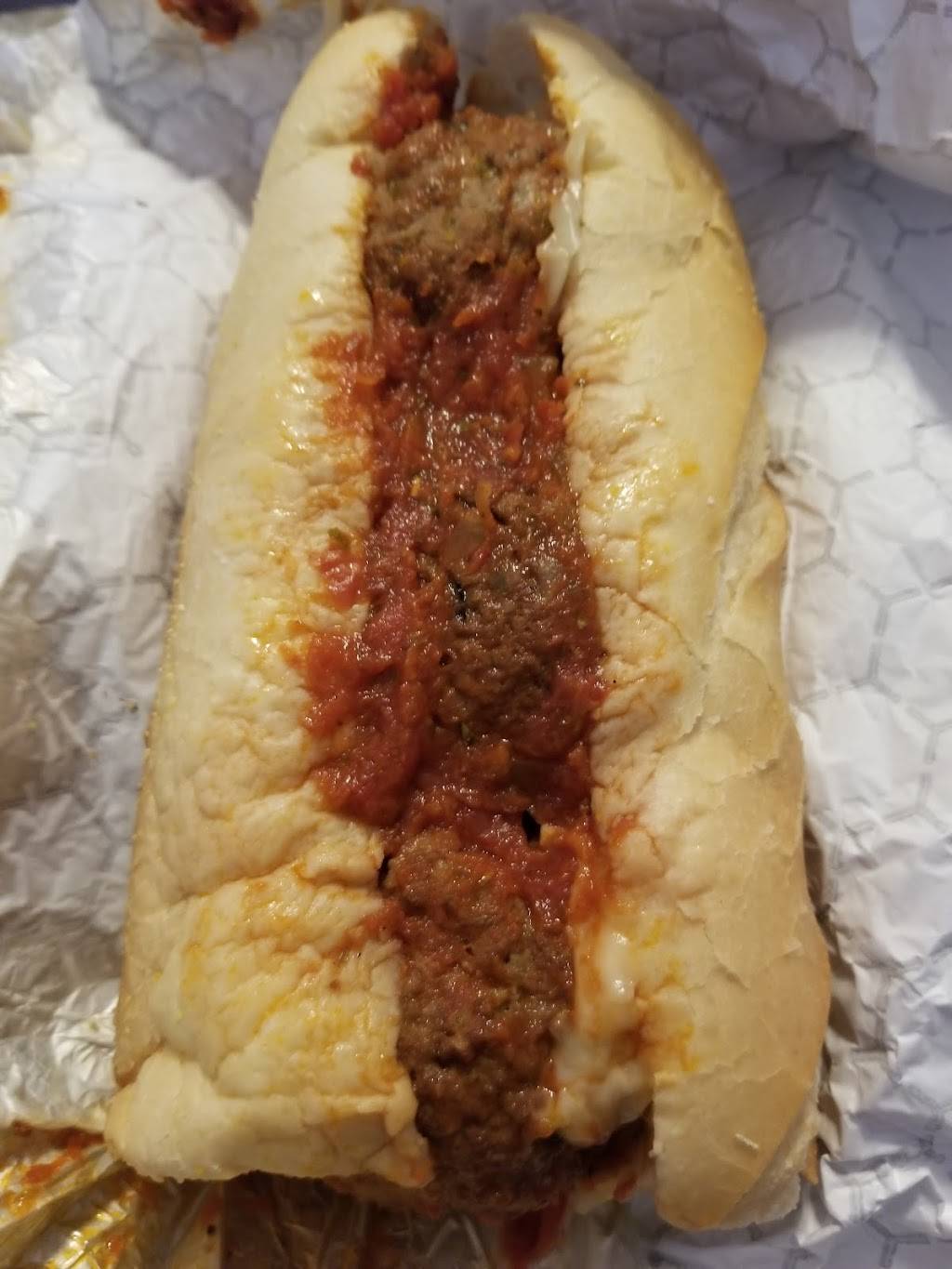 Lukes Chicago Sandwiches | restaurant | 6741 N Thornydale Rd # 157, Tucson, AZ 85741, USA | 5203084088 OR +1 520-308-4088