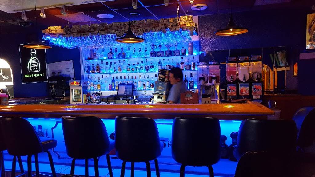 Cinco De Mayo Fiesta | restaurant | 8412 W Morgan Ave, Milwaukee, WI 53228, USA | 4145434939 OR +1 414-543-4939