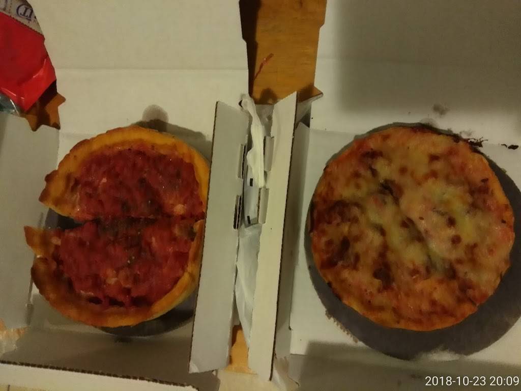 Pizanos Pizza & Pasta | restaurant | 800 N Dearborn St, Chicago, IL 60610, USA | 3123358833 OR +1 312-335-8833