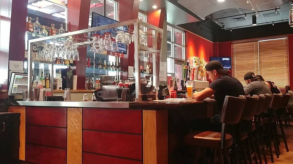 Red Robin Gourmet Burgers and Brews | restaurant | 1370 Tyler St, Riverside, CA 92503, USA | 9513580339 OR +1 951-358-0339