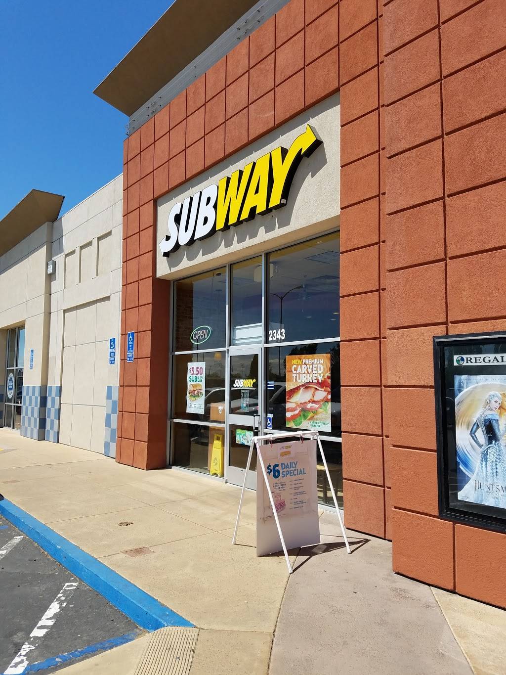 Subway | restaurant | 2343 W Main St, Turlock, CA 95380, USA | 2096694755 OR +1 209-669-4755