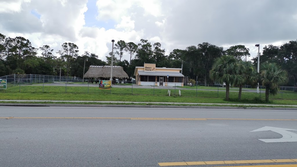 Sweet Tooth | restaurant | 34751 Frank e Billie Drive, Clewiston, FL 33440, USA | 8639830200 OR +1 863-983-0200