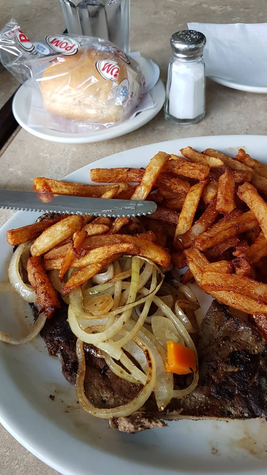Resto du Vieux La Prairie | restaurant | 238 Bd Taschereau, La Prairie, QC J5R 1T1, Canada | 4506590404 OR +1 450-659-0404