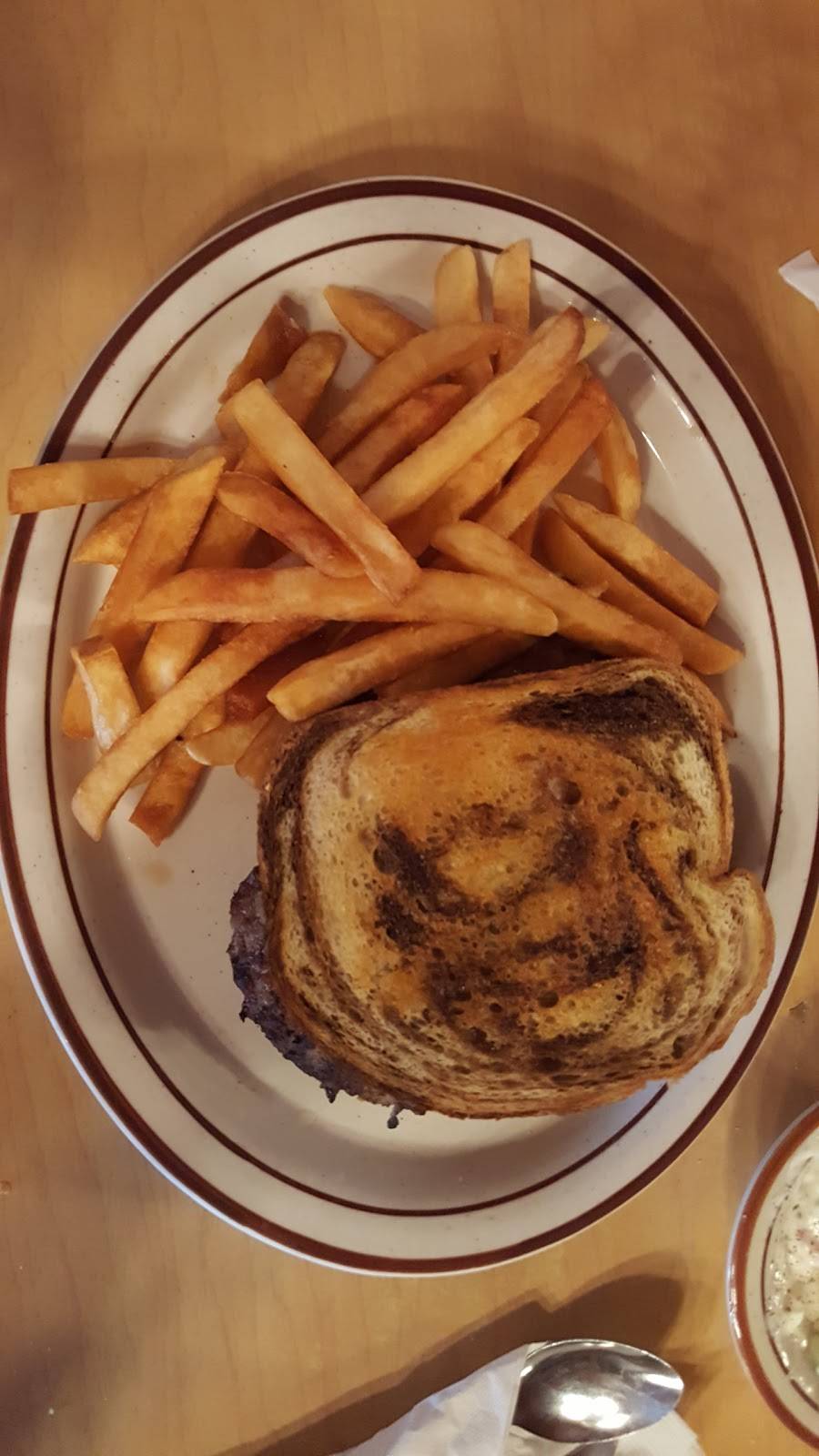 Old Log Cabin Inn | restaurant | 18700 Historic U.S. 66, Pontiac, IL 61764, USA | 8158422908 OR +1 815-842-2908