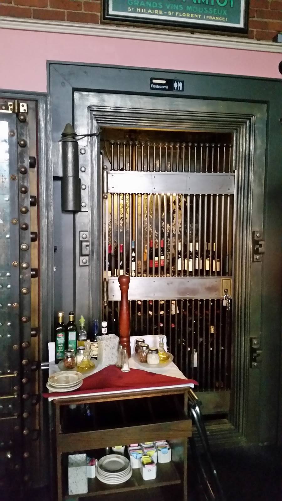 Twisted Vine Restaurant | restaurant | 285 Main St, Derby, CT 06418, USA | 2037342462 OR +1 203-734-2462