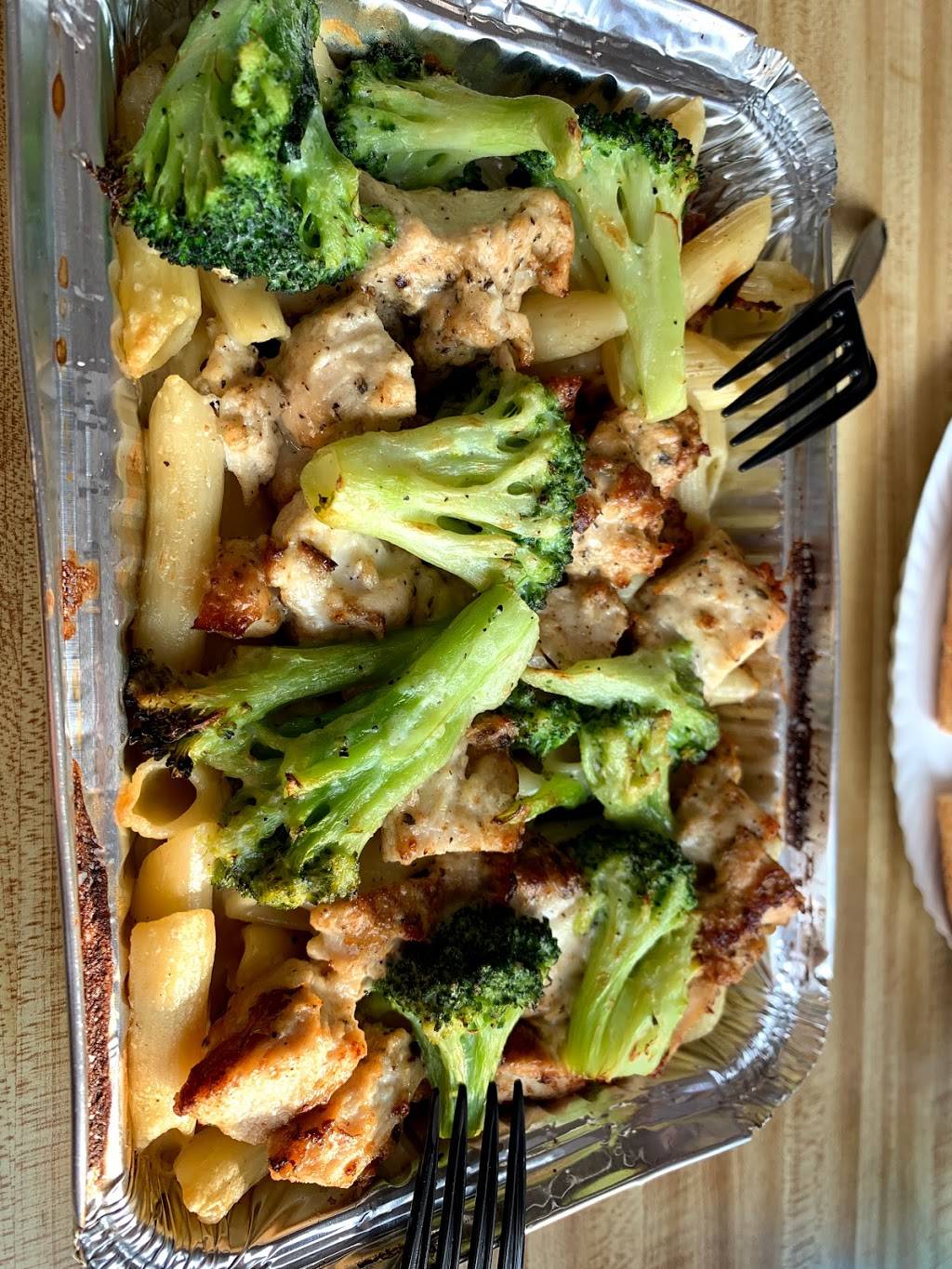 Lindos Pizza | restaurant | 2 Wareham St, Middleborough, MA 02346, USA | 5089461455 OR +1 508-946-1455