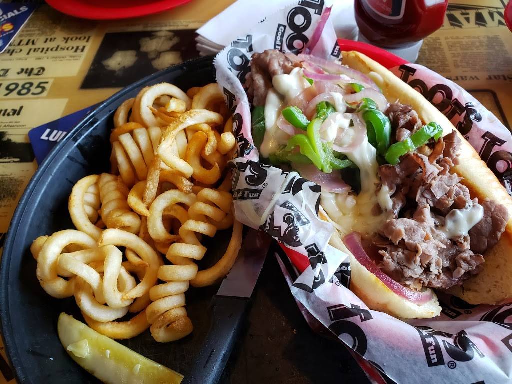 Toots Good Food & Fun Restaurant | restaurant | 860 NW Broad St, Murfreesboro, TN 37129, USA | 6158981301 OR +1 615-898-1301