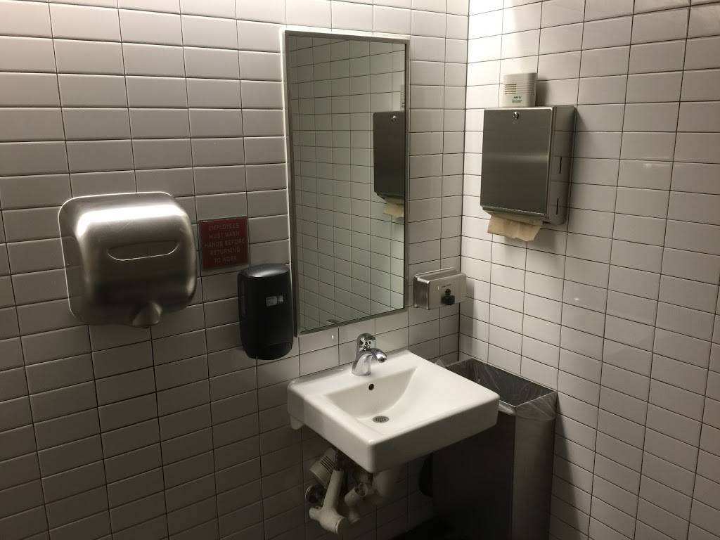 Chipotle Mexican Grill | restaurant | 40 N La Grange Rd, La Grange, IL 60525, USA | 7085889630 OR +1 708-588-9630