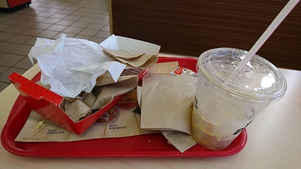 Del Taco | meal takeaway | 22349 El Toro Rd, Lake Forest, CA 92630, USA | 9495863757 OR +1 949-586-3757