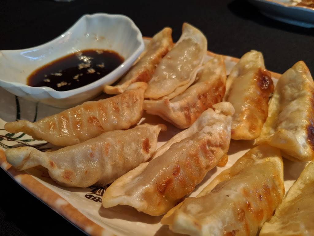 Red Lion Singapore Grill & Japanese Cuisine | restaurant | 515 Cottage Grove Rd, Madison, WI 53716, USA | 6084673018 OR +1 608-467-3018