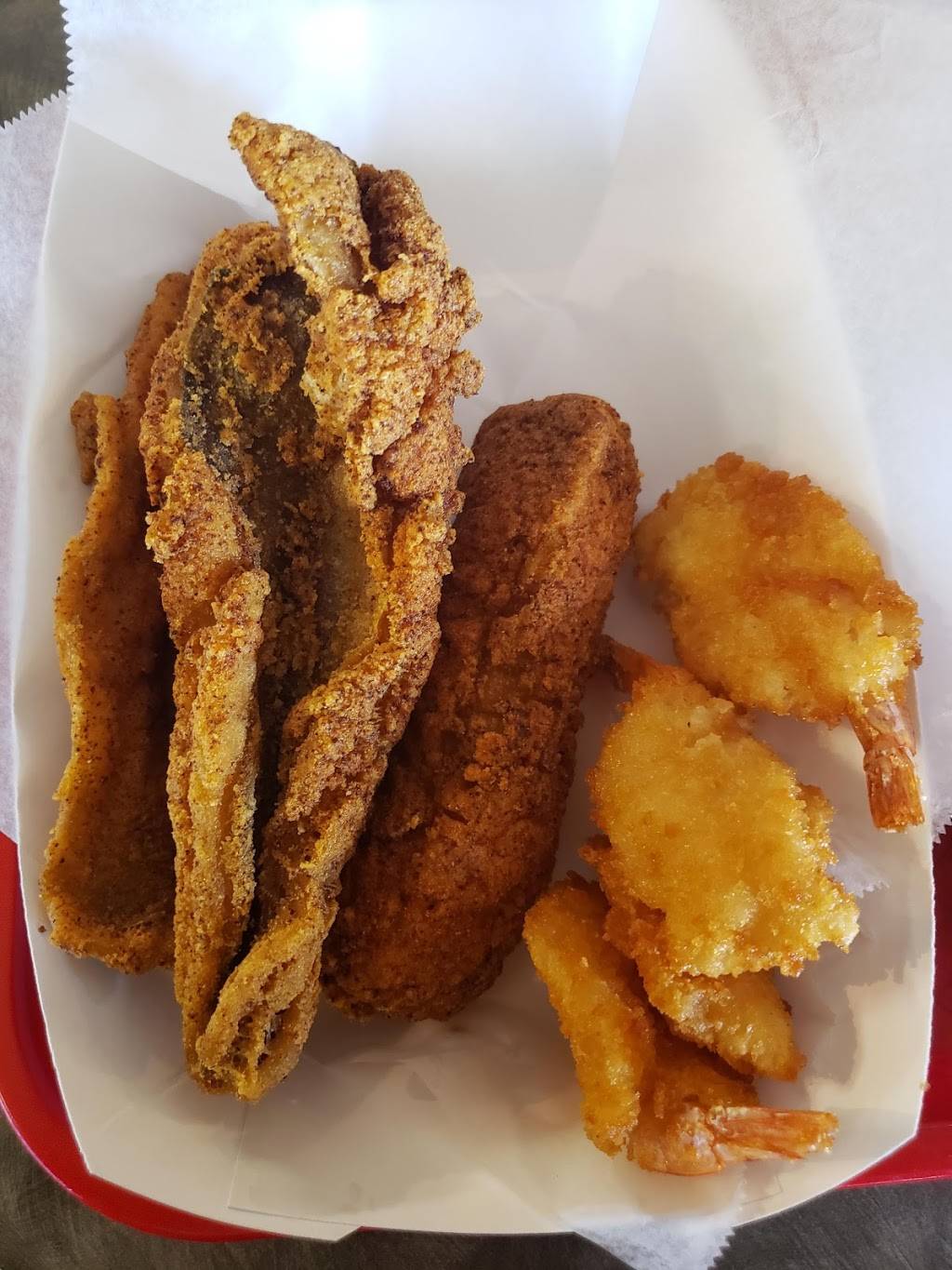 Papa Joes Fish-N-Que | restaurant | 2019 W Bethany Home Rd, Phoenix, AZ 85015, USA | 6029737003 OR +1 602-973-7003