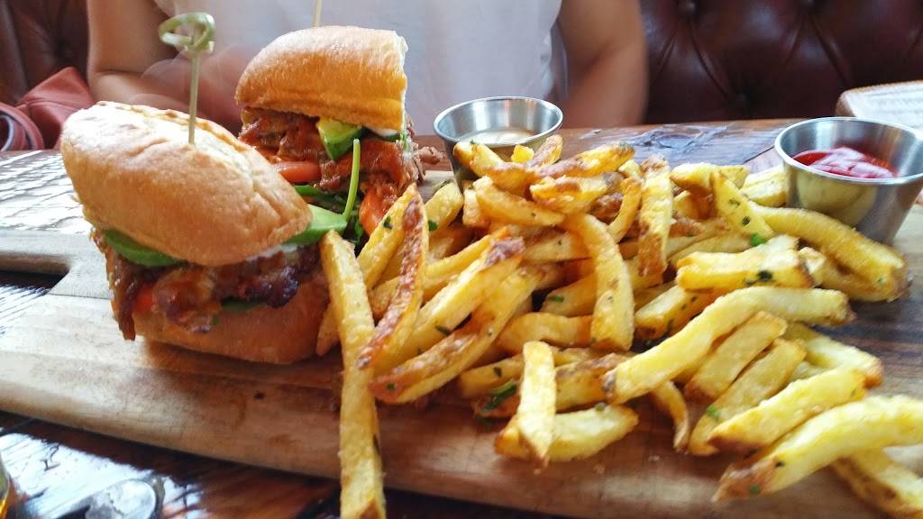 Luce Bar & Kitchen | restaurant | 1959 Morena Blvd, San Diego, CA 92110, USA | 6192750321 OR +1 619-275-0321