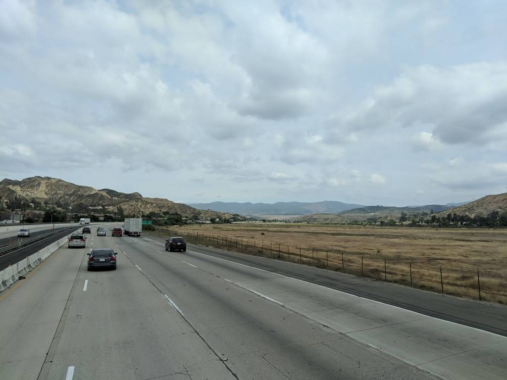 Hasley Canyon Village | shopping mall | 29607-29687 The Old Rd, Castaic, CA 91384, USA | 2135532200 OR +1 213-553-2200