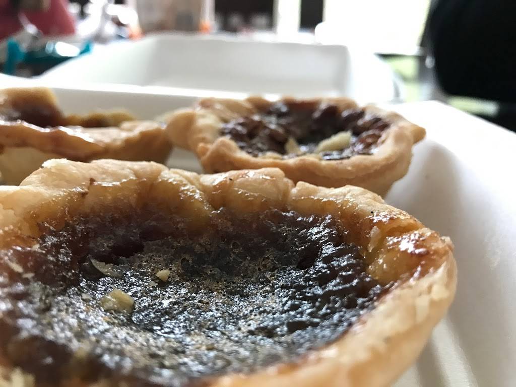 Pizza Villa & Pasta House | restaurant | 846 Ward St, Bridgenorth, ON K0L 1H0, Canada | 7052925050 OR +1 705-292-5050