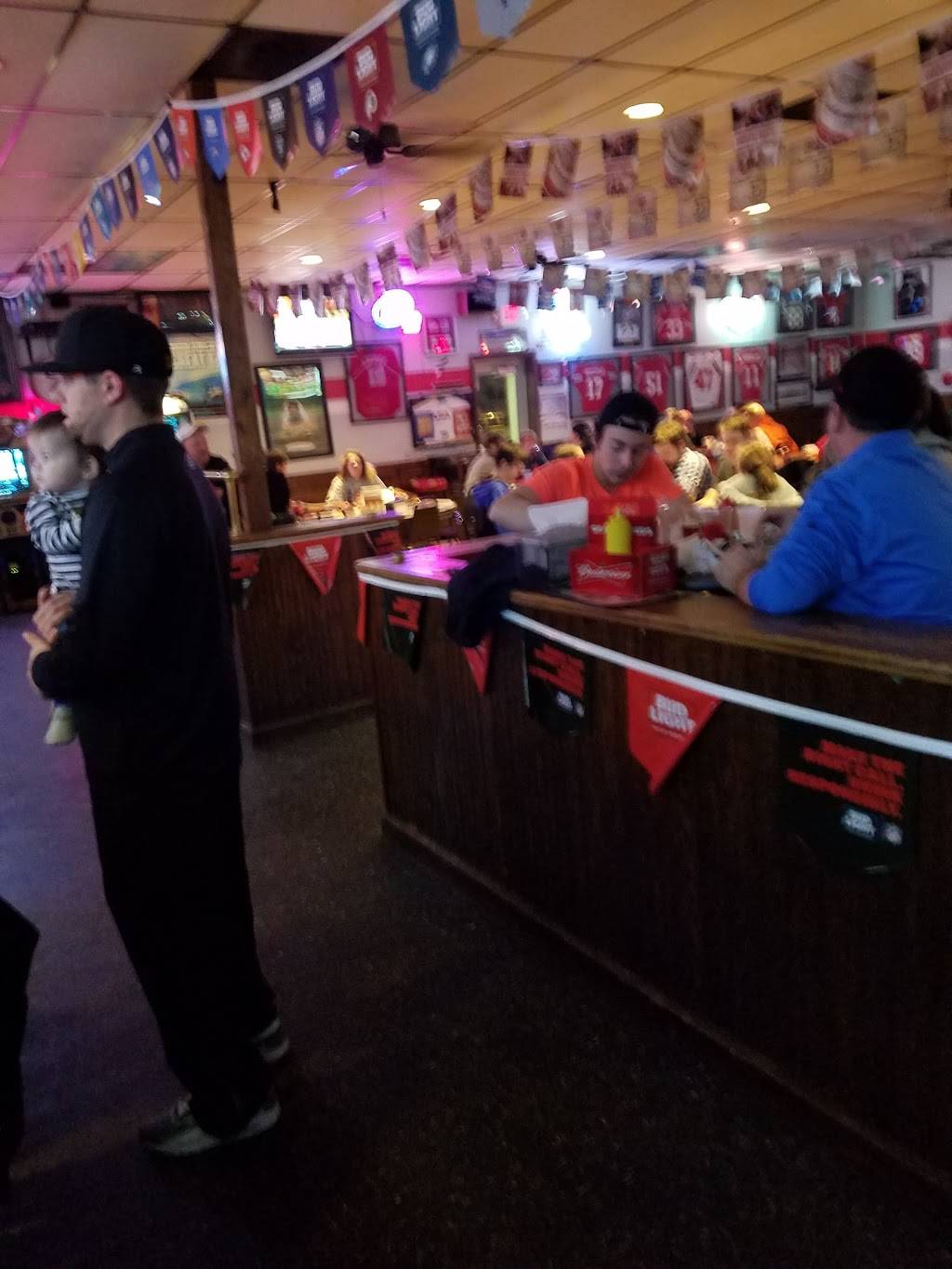 Mc Sobers Saloon | restaurant | 880 E Main St, Coldwater, OH 45828, USA | 4196782602 OR +1 419-678-2602