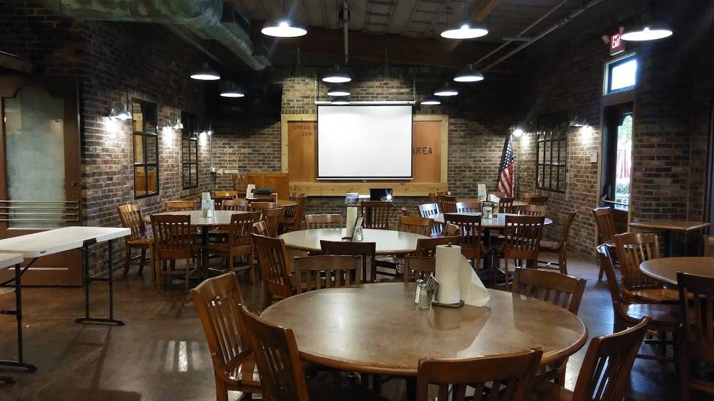 Fuddruckers | restaurant | 1740 Travis Blvd, Fairfield, CA 94533, USA | 7074292337 OR +1 707-429-2337