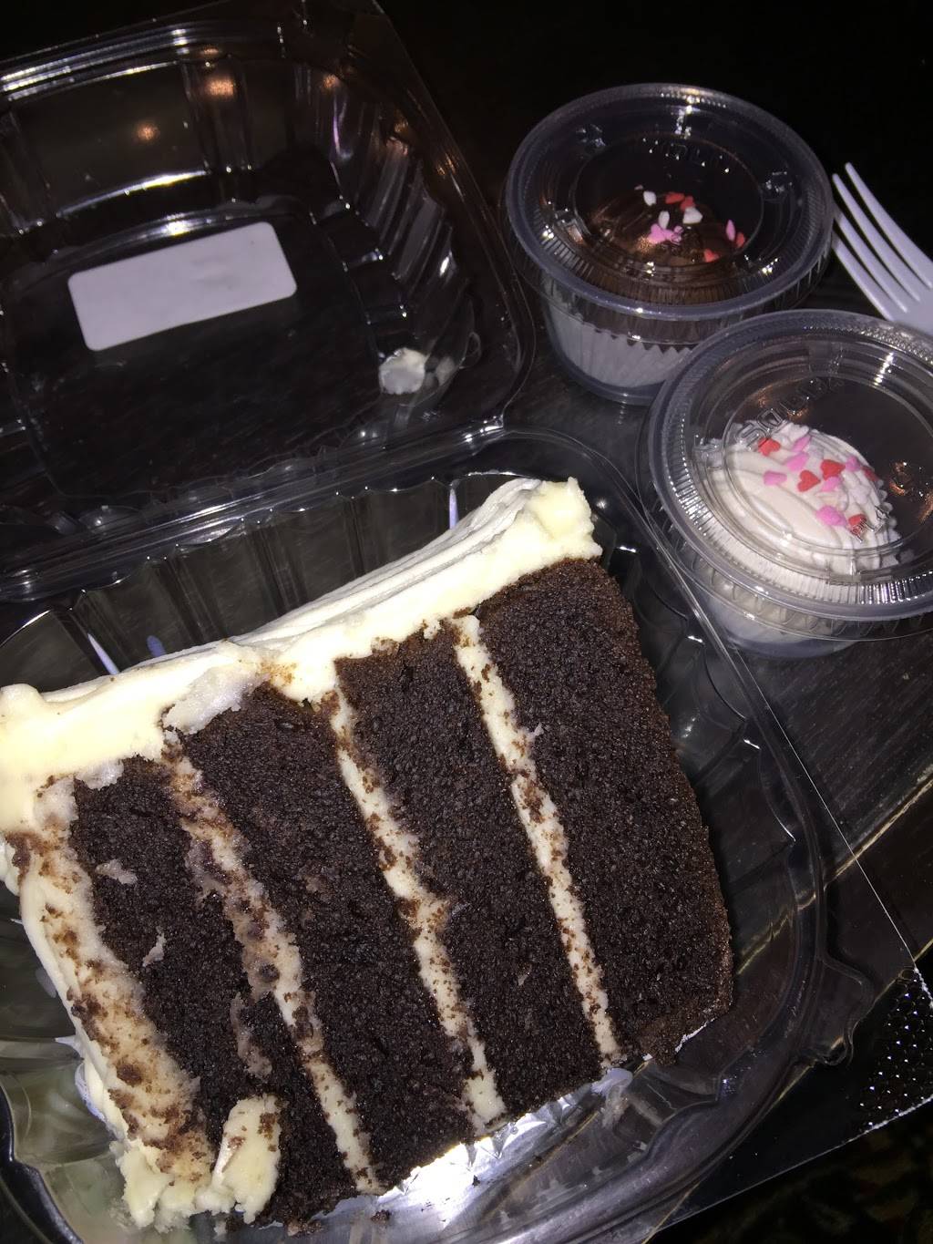 Ann’s Piece of Cake | restaurant | 1631 Barton Springs Rd, Austin, TX 78704, USA | 5123354545 OR +1 512-335-4545