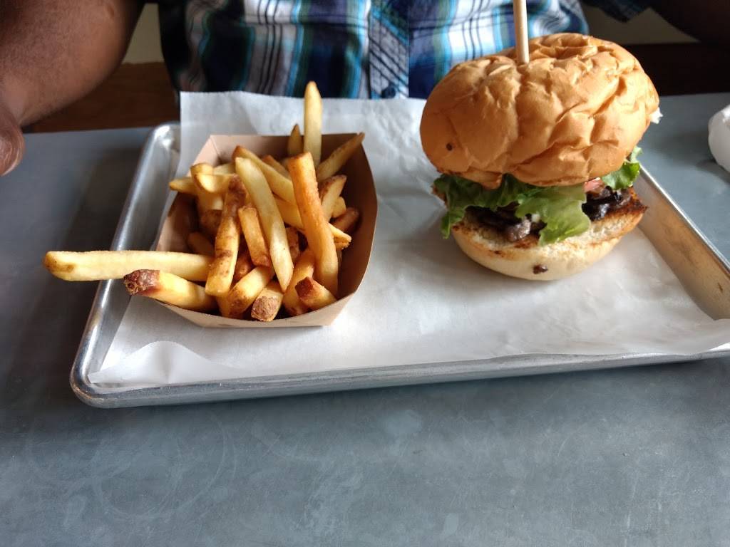 Southern Burger Co. | restaurant | 9453 Bradmore Ln #101, Ooltewah, TN 37363, USA | 4238254919 OR +1 423-825-4919