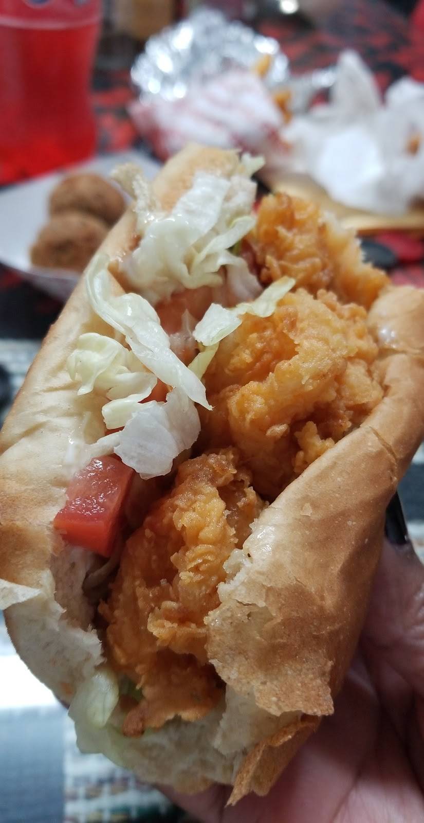 Suires Grocery & Restaurant | restaurant | 13923 LA-35, Kaplan, LA 70548, USA | 3376438911 OR +1 337-643-8911