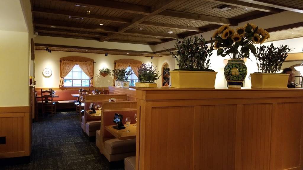 Olive Garden Italian Restaurant | meal takeaway | 1379 S Park St, Carrollton, GA 30117, USA | 7708328885 OR +1 770-832-8885