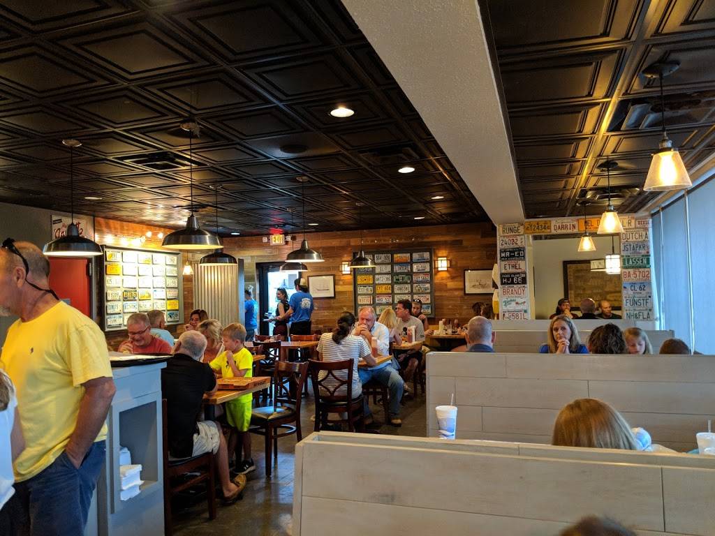 Bostons Fish House | restaurant | 1414 S Atlantic Ave, New Smyrna Beach, FL 32169, USA | 3864240757 OR +1 386-424-0757