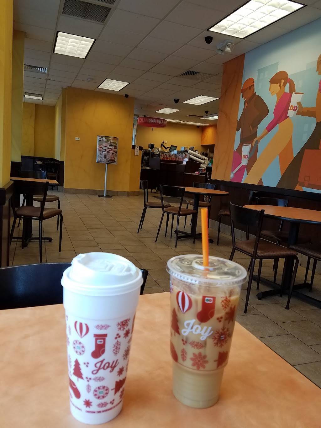 Dunkin | bakery | 921 Beech St, Manchester, NH 03104, USA | 6036245182 OR +1 603-624-5182