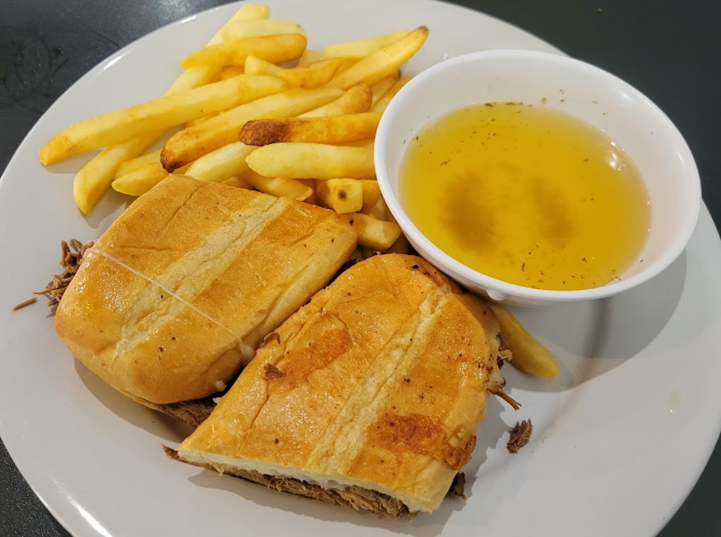 The Black Bull | restaurant | 2506 Village Green Pl, Champaign, IL 61822, USA | 2175304187 OR +1 217-530-4187