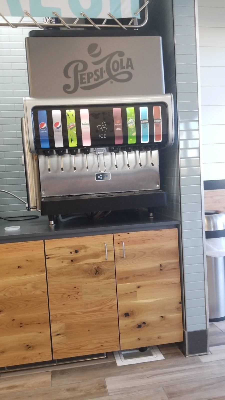 Jersey Mikes Subs | meal takeaway | 5929 W Peoria Ave #107, Glendale, AZ 85302, USA | 6026123575 OR +1 602-612-3575